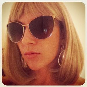 Platinum Bob Wig with Bangs